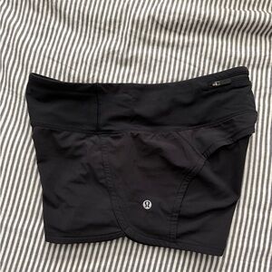 lululemon athletica Women's Black low rise Athletic Shorts